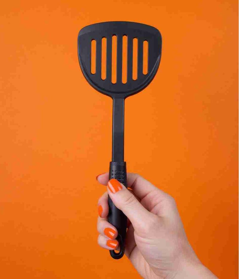 Espátula Nylon Mango Acero Home Elements